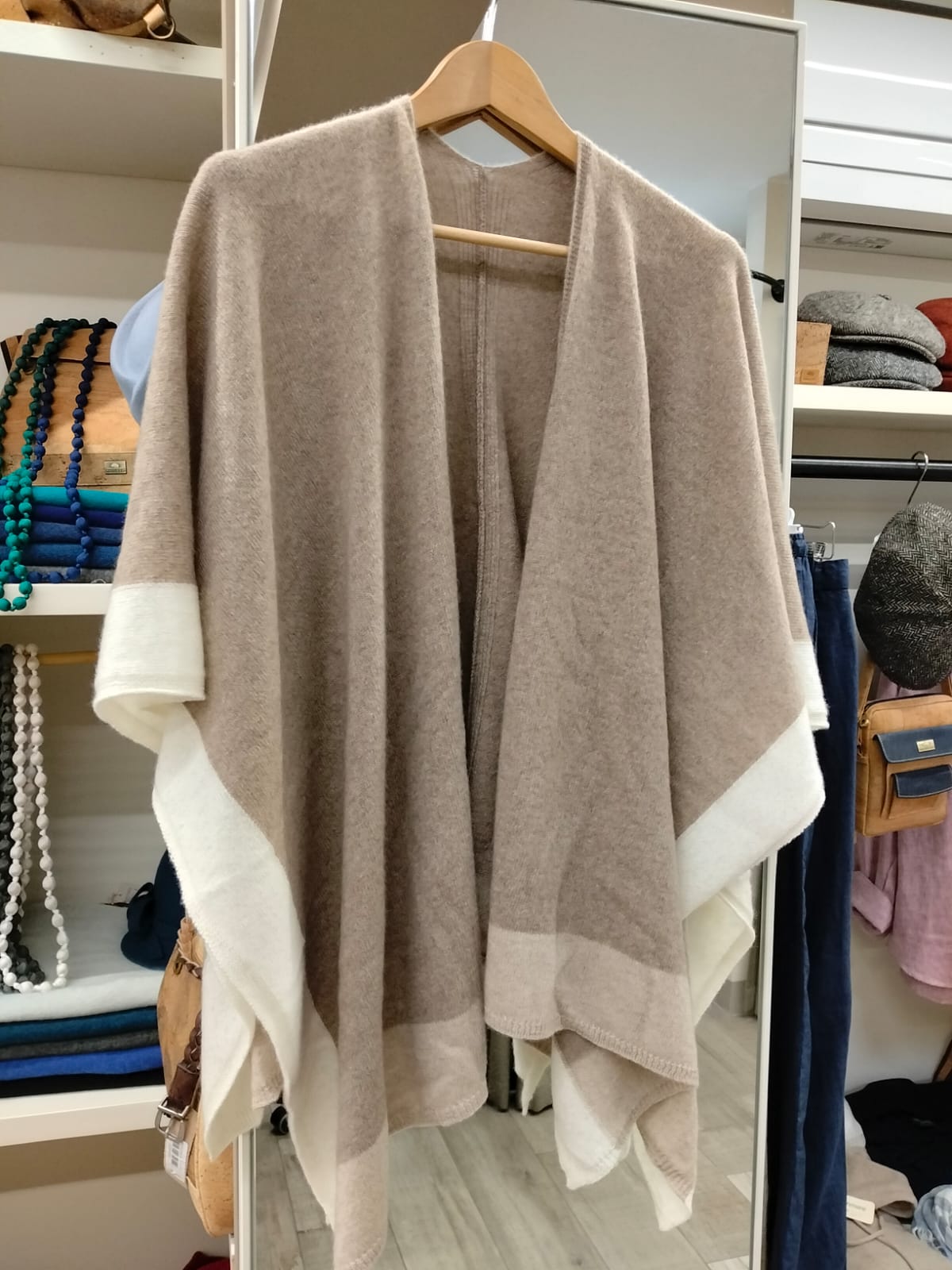 Mantella 3 colori beige 100% cashmere