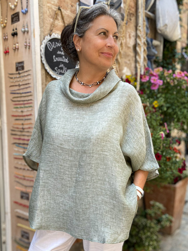 Rounded blouse 100% Linen