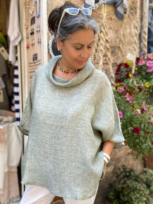 Rounded blouse 100% Linen