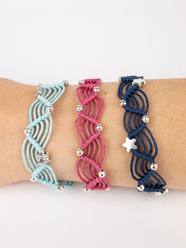 5 Macramé bracelets with 6 strands