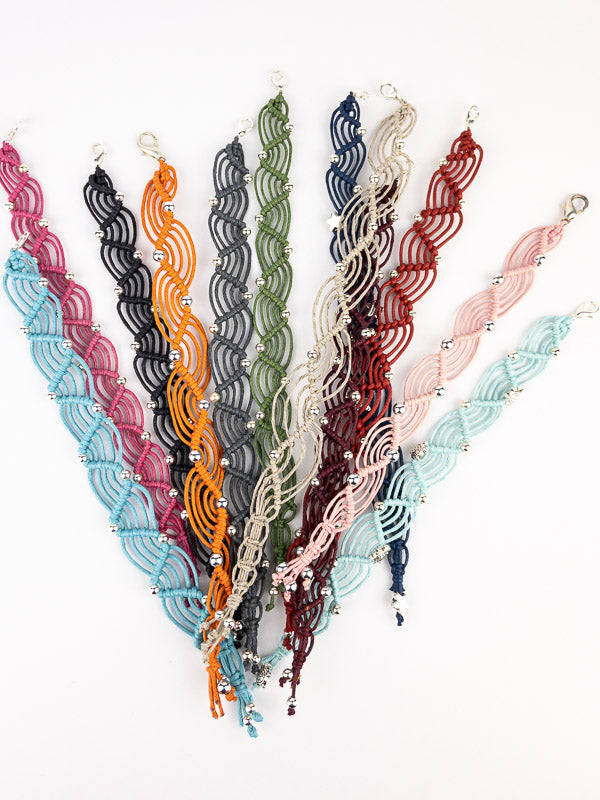 5 Macramé bracelets with 6 strands