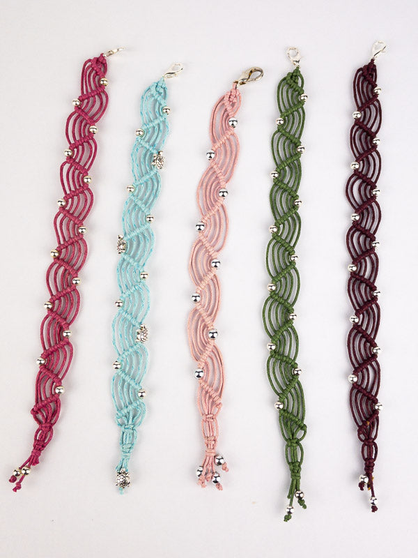 5 Macramé bracelets with 6 strands