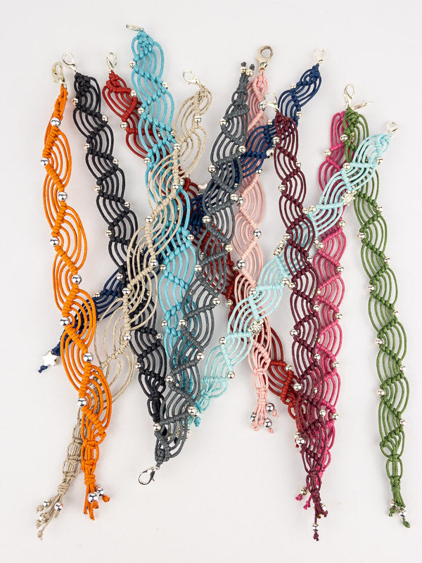 5 Macramé bracelets with 6 strands