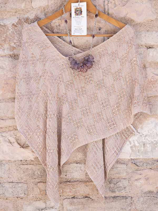 Damask shrug