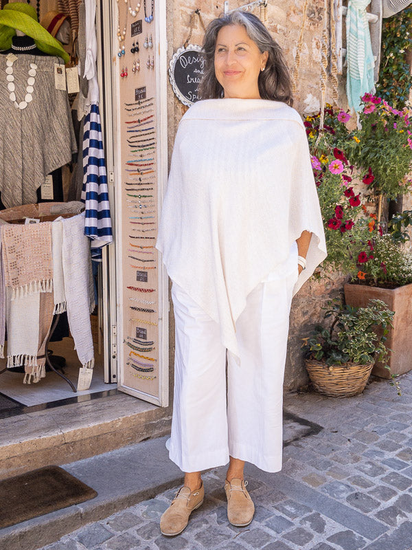 Large cape