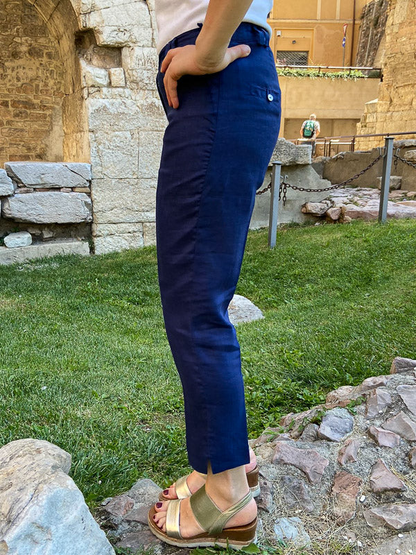 100% Linen Capri style trousers