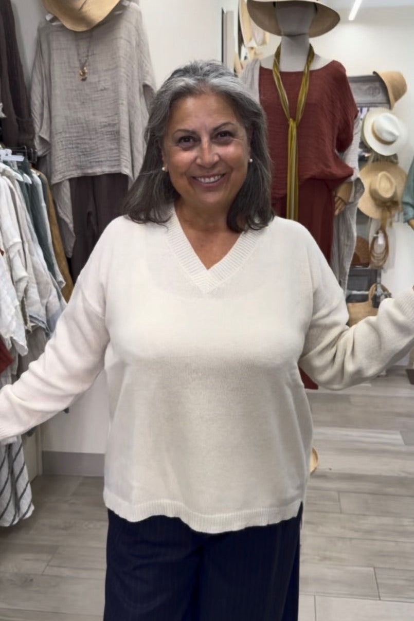  Recycled cashmere sweater - V-neck