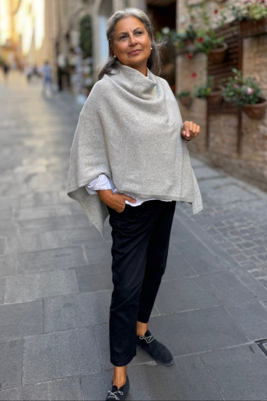 Recycled cashmere stole