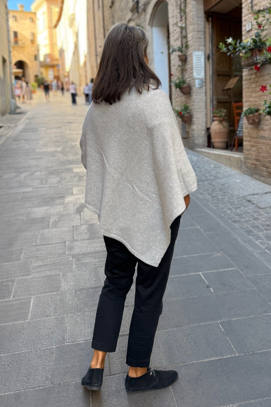 Recycled cashmere stole