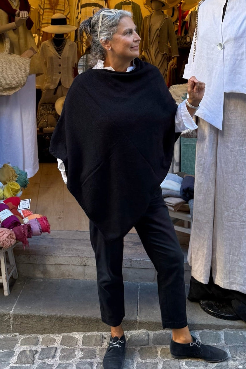 Recycled cashmere stole