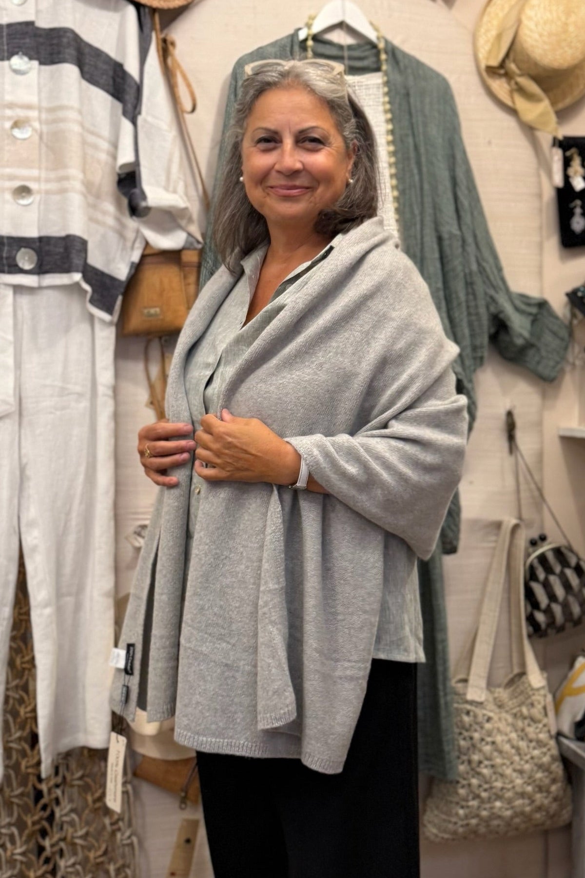 Stola in cashmere rigenerato