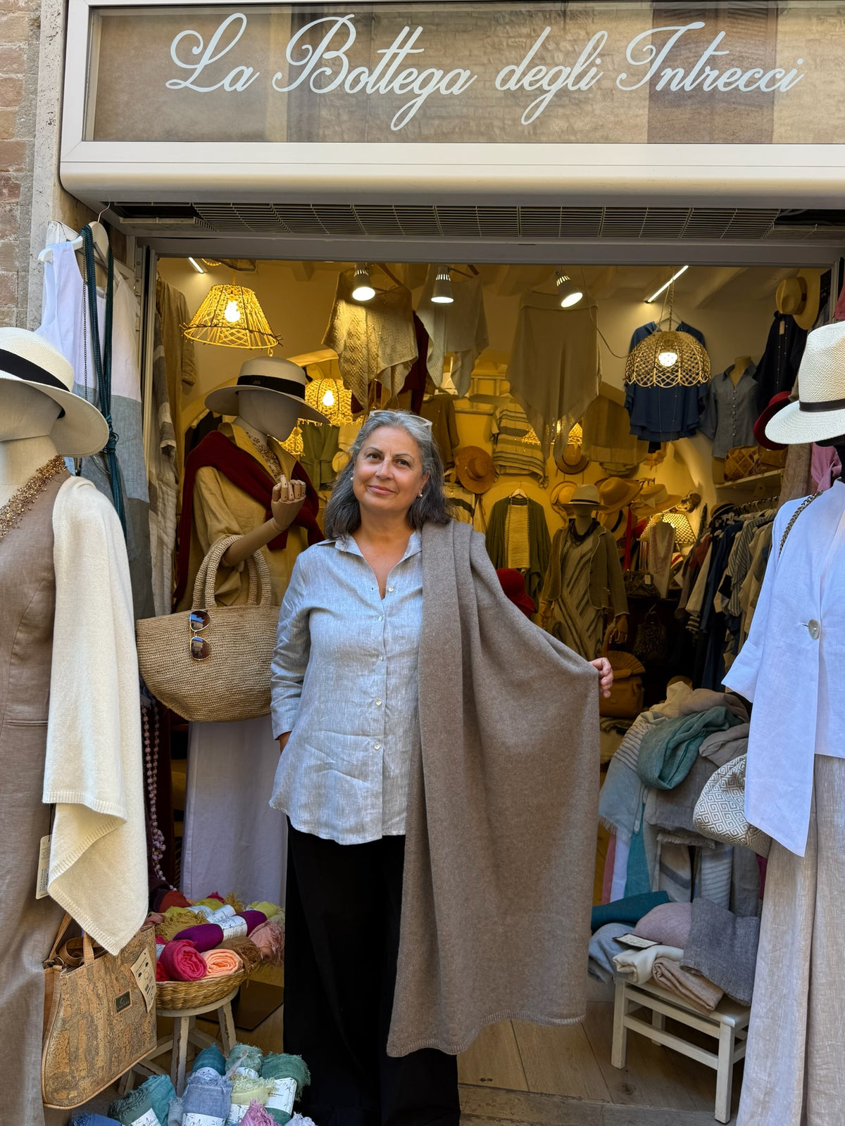 Stola in cashmere rigenerato