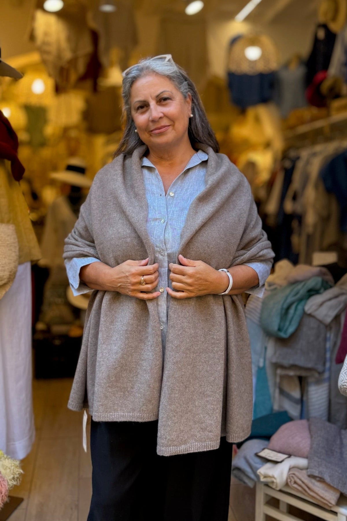 Stola in cashmere rigenerato