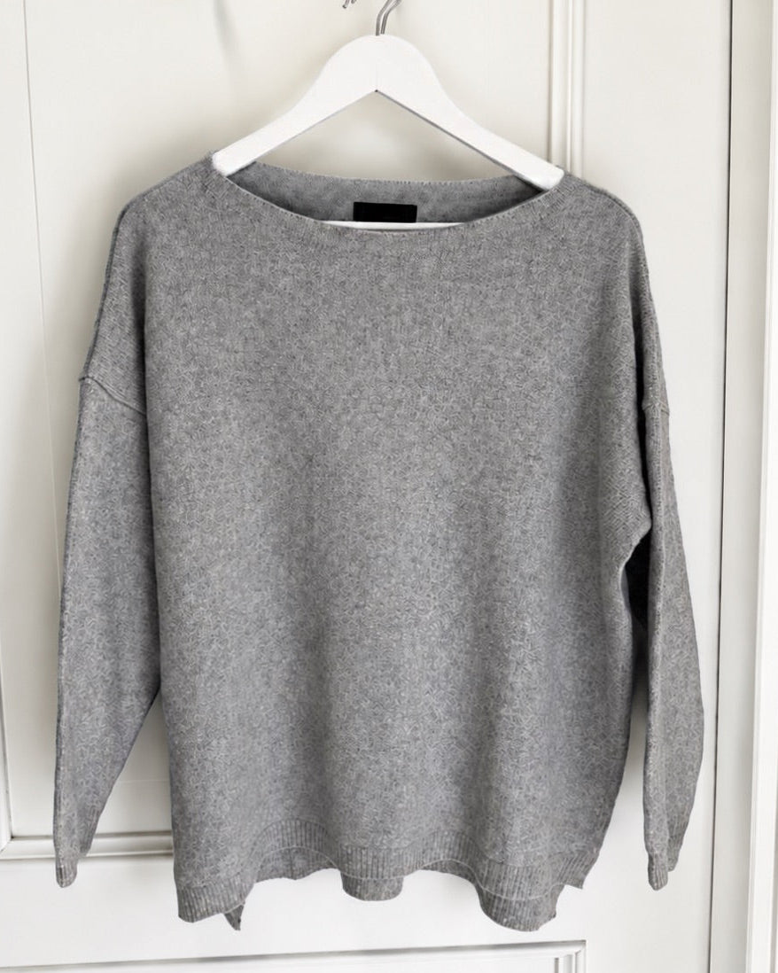 Maglia in cashmere rigenerato - scollo a barca