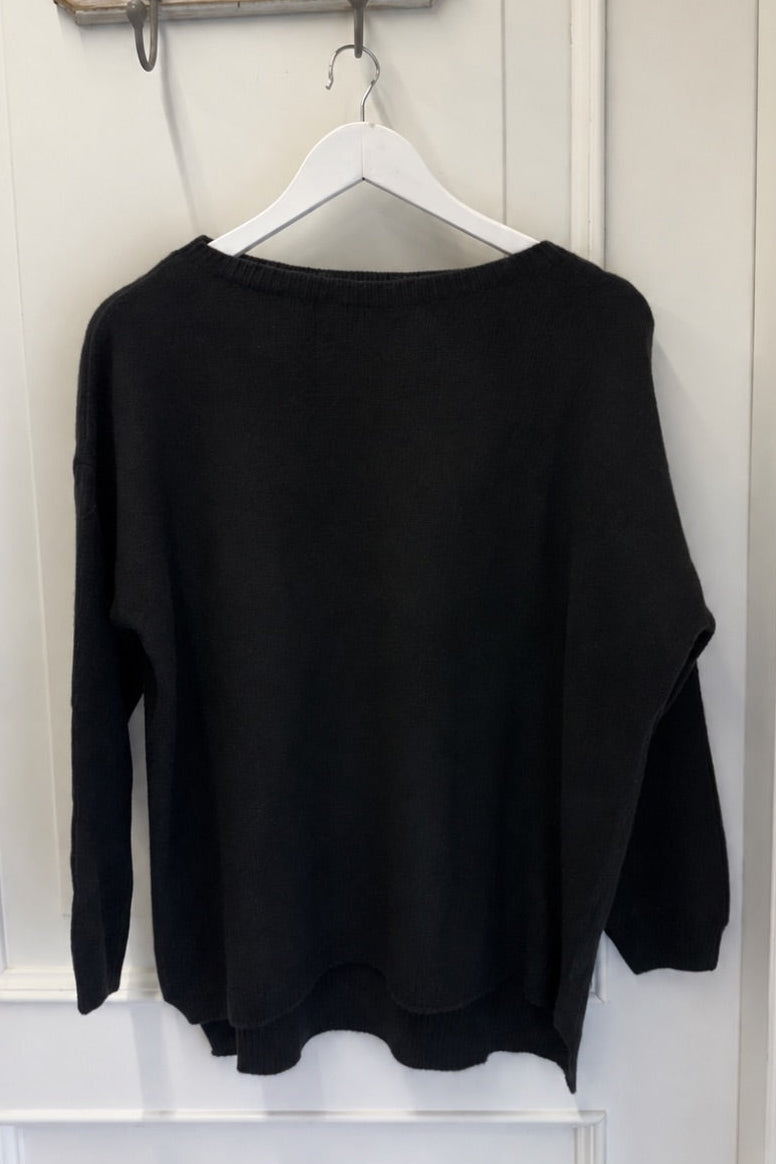 Maglia in cashmere rigenerato - scollo a barca